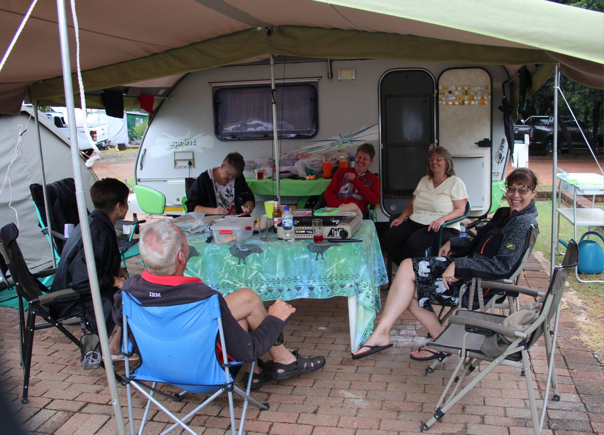 CCSA Magalies Region members enjoying a family lunch under the awning at a weekend rally